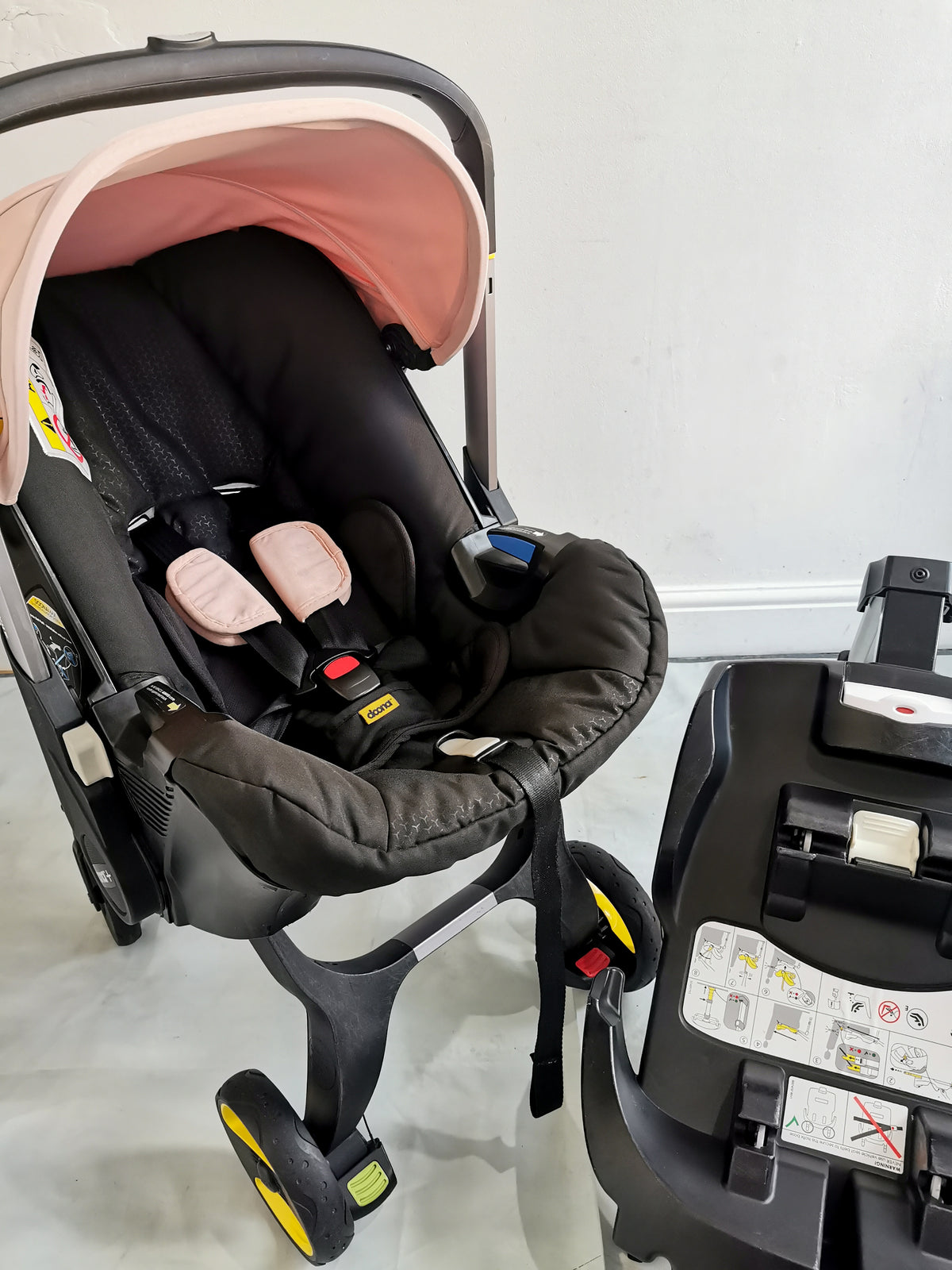 Doona+ Blush Pink with Isofix