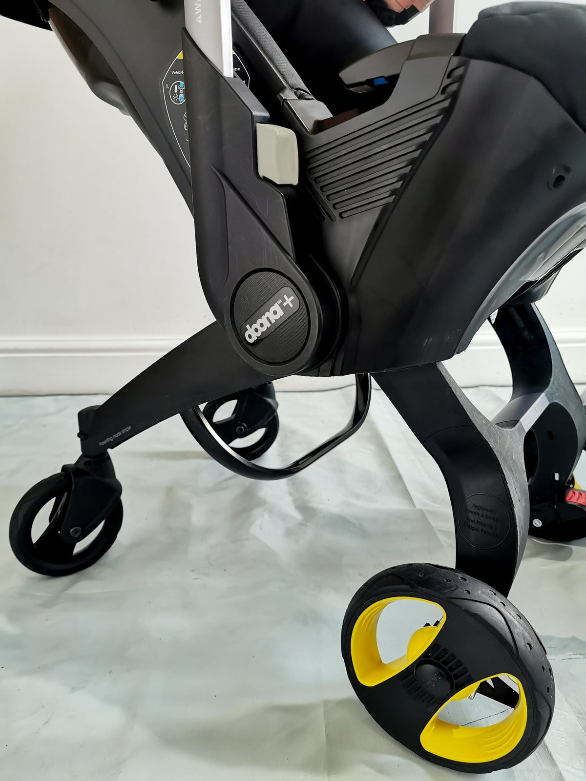 Doona+ Blush Pink with Isofix